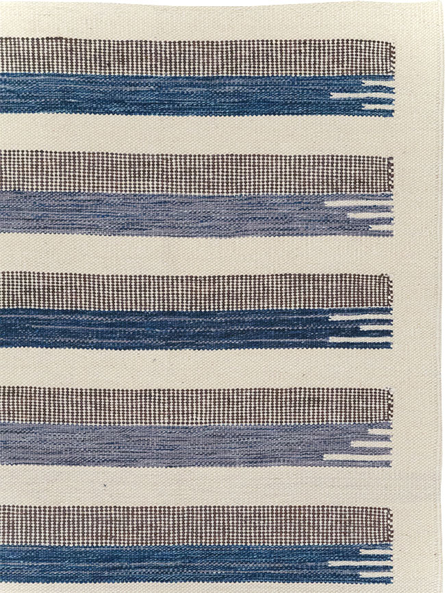 Contemporary Turkish Flatweave Accent Carpet, No.32577 - Staging
