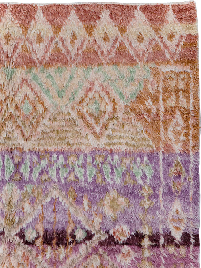 Vintage Moroccan Accent Rug, No.32583 - Staging