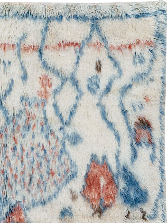 Vintage Moroccan Accent Rug, No.32584 - Staging