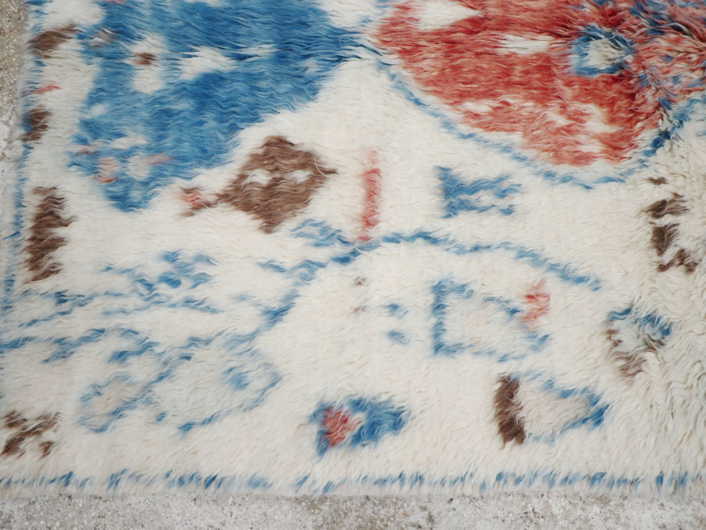 Vintage Moroccan Accent Rug, No.32584 - Staging