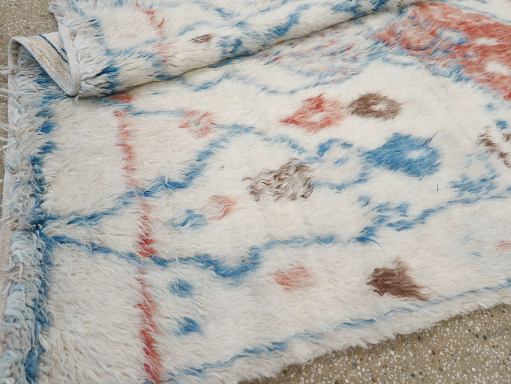 Vintage Moroccan Accent Rug, No.32584 - Staging