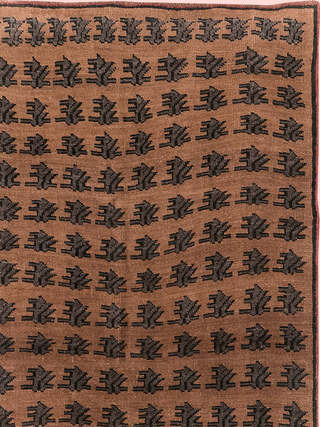 Vintage Turkish Anatolian Room Size Carpet, No.32588 - Staging