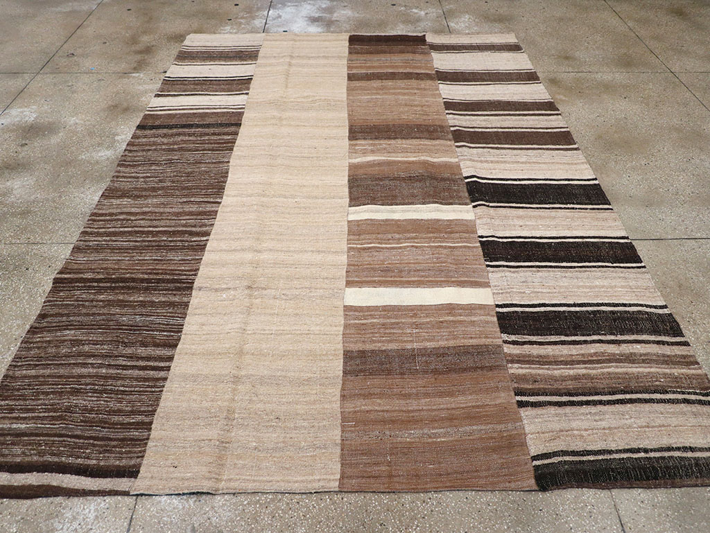 Vintage Persian Flatweave Kilim Room Size Carpet, No.32591 - Staging