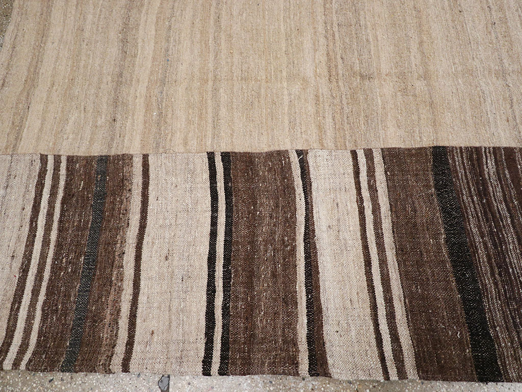 Vintage Persian Flatweave Kilim Room Size Carpet, No.32591 - Staging