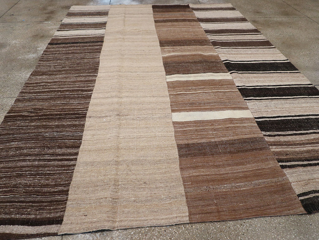 Vintage Persian Flatweave Kilim Room Size Carpet, No.32591 - Staging