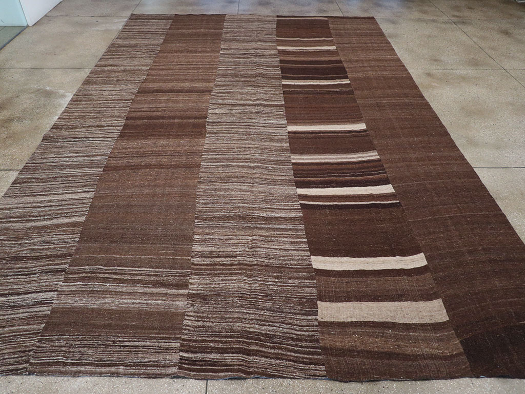 Modern Turkish Flatweave Kilim Large Carpet, No.32592 - Staging