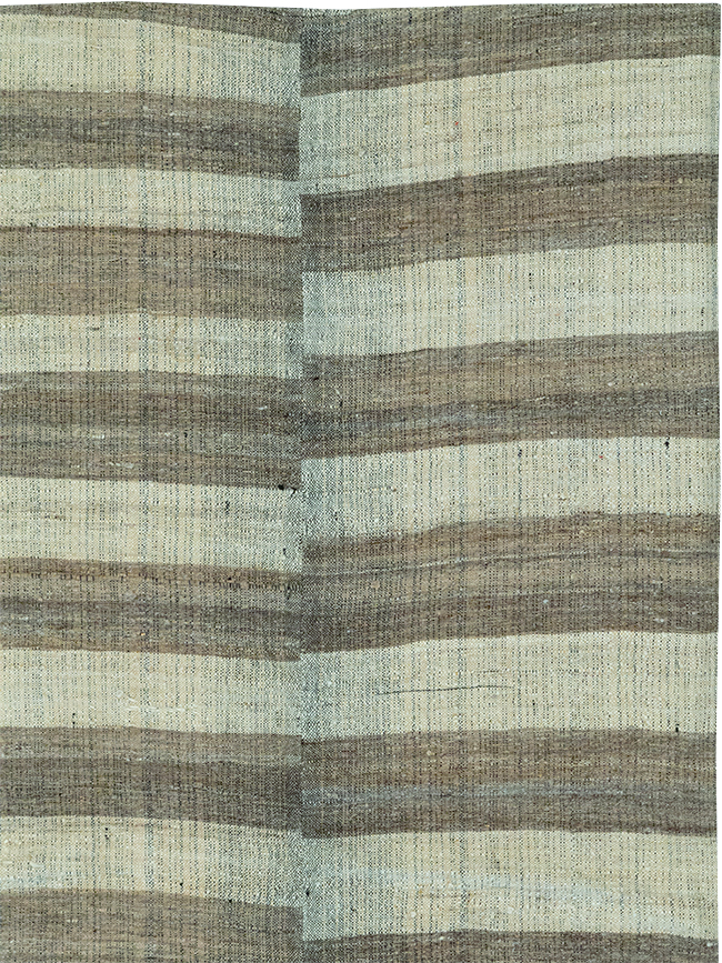 Vintage Persian Flatweave Kilim Room Size Carpet, No.32594 - Staging