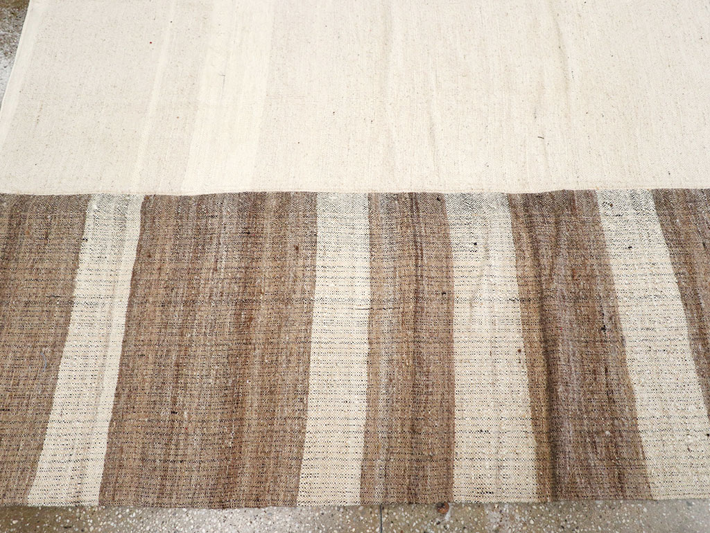 Vintage Persian Flatweave Kilim Room Size Carpet, No.32594 - Staging