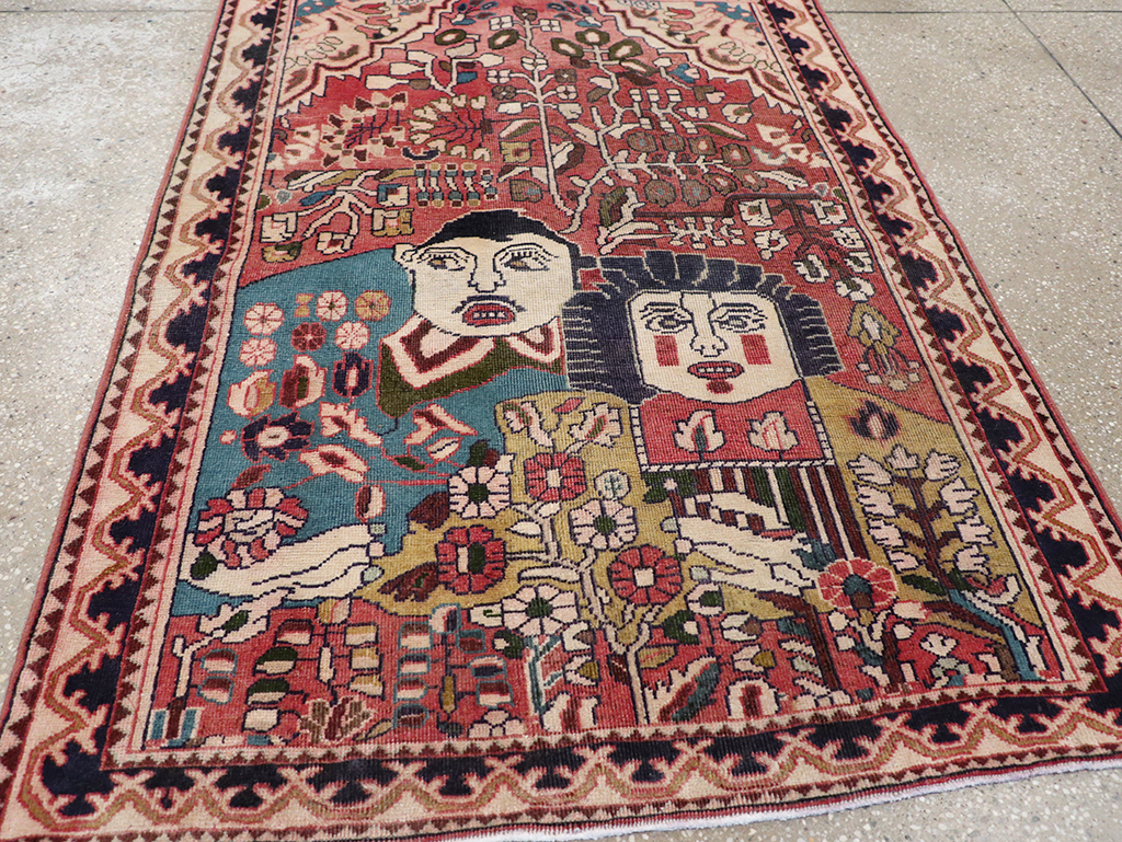 Vintage Persian Mahal Pictorial Throw Rug, No.32595 - Staging