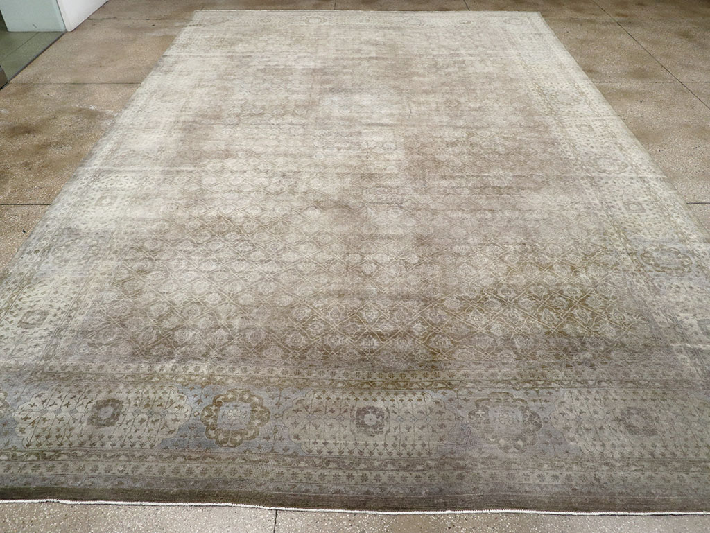 Antique Sivas Carpet, No.32596 - Staging