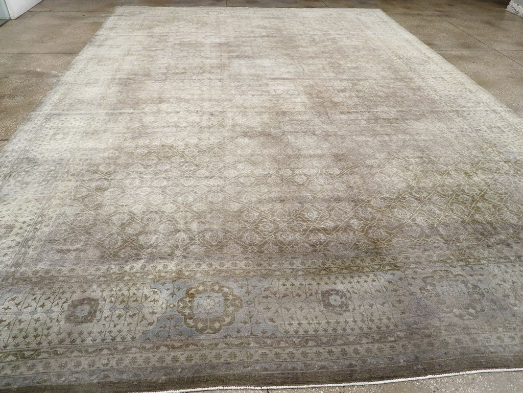 Antique Sivas Carpet, No.32596 - Staging