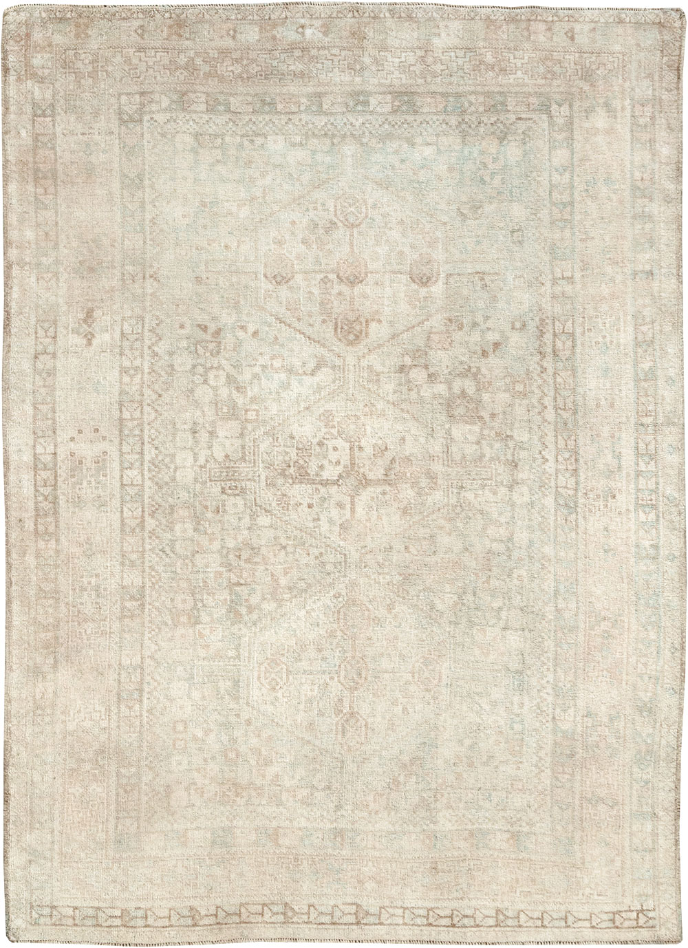 Vintage Persian Shiraz Accent Rug, No.32598 - Staging