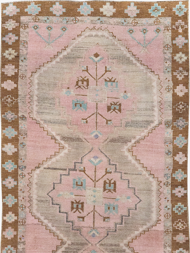 Vintage Turkish Anatolian Runner, No.32601 - Staging