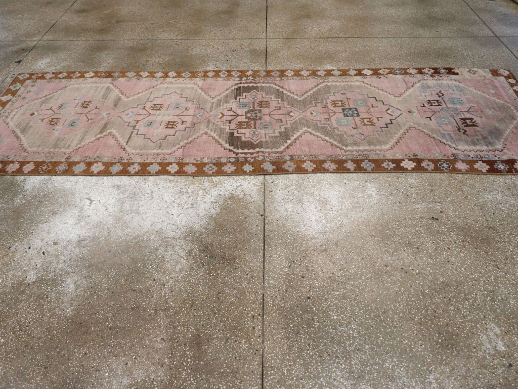 Vintage Turkish Anatolian Runner, No.32601 - Staging