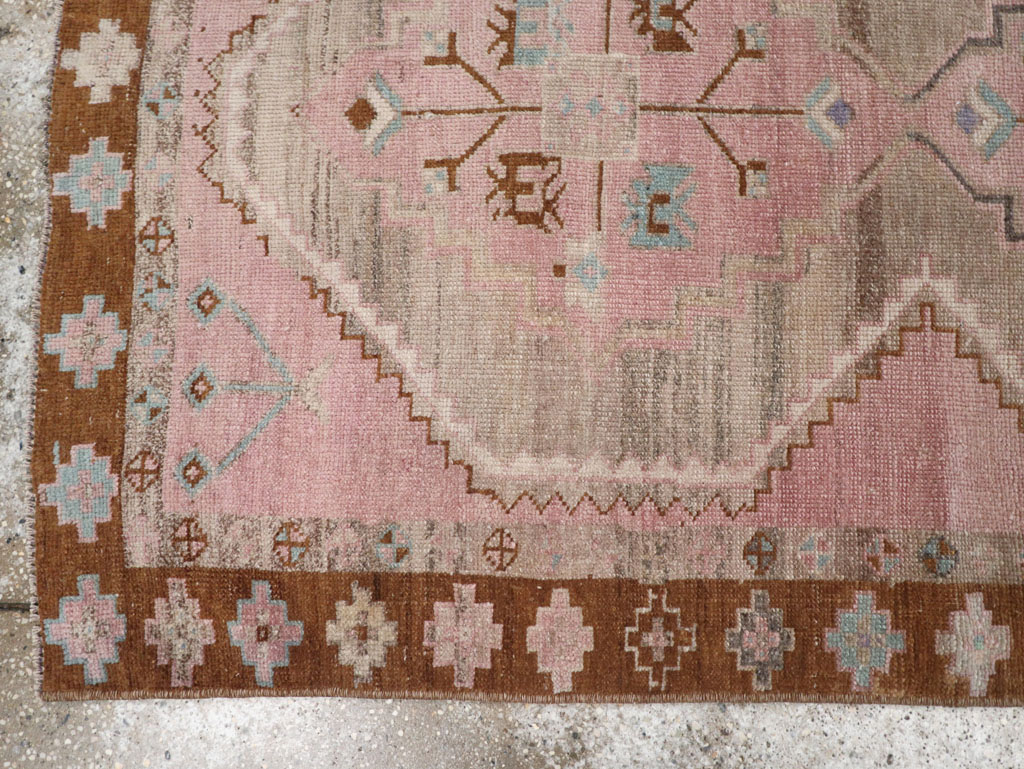 Vintage Turkish Anatolian Runner, No.32601 - Staging