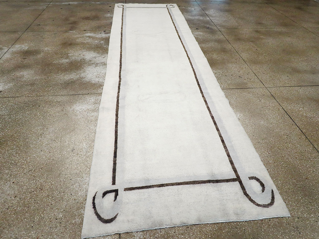 Modern Turkish Art Deco Runner, No.32609 - Staging