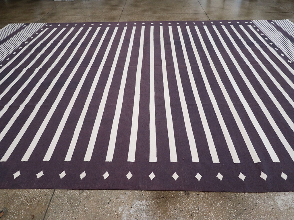 Modern Indian Flatweave Dhurrie Large Carpet, No.32614 - Staging