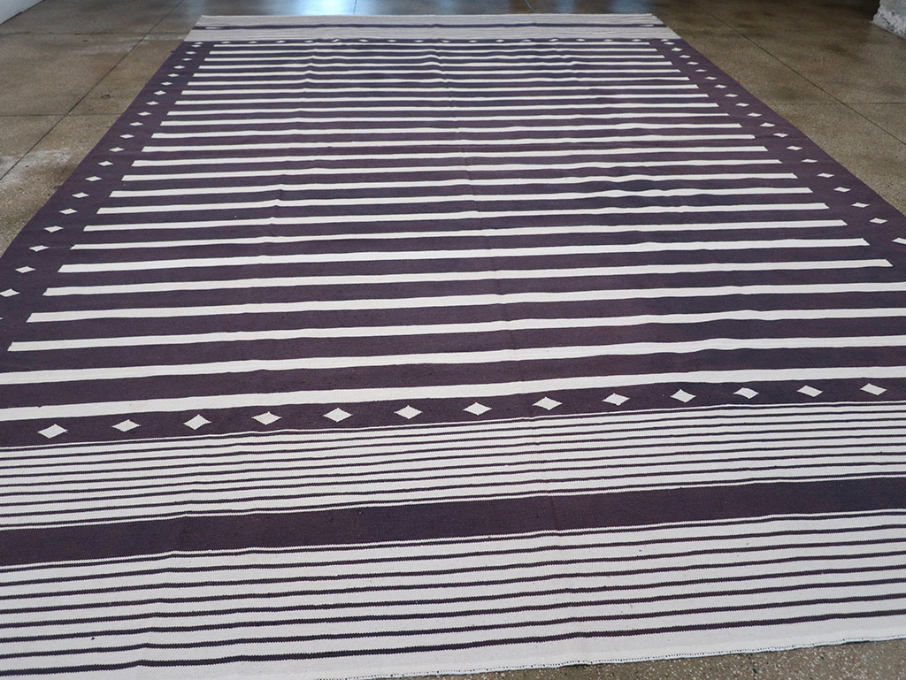 Modern Indian Flatweave Dhurrie Large Carpet, No.32614 - Staging