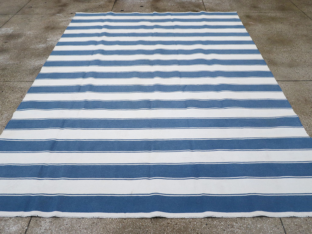 Modern Indian Flatweave Dhurrie Accent Carpet, No.32617 - Staging