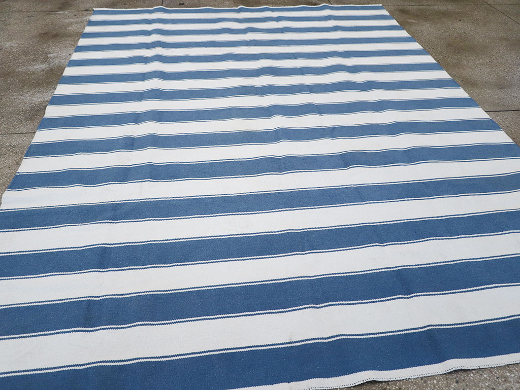 Modern Indian Flatweave Dhurrie Accent Carpet, No.32617 - Staging