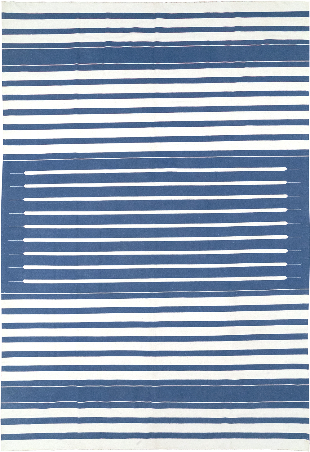 Modern Indian Flatweave Dhurrie Room Size Carpet, No.32618 - Staging