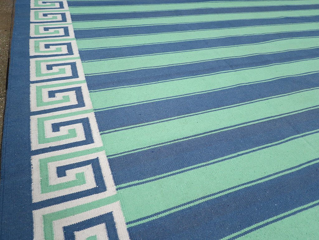 Modern Indian Flatweave Dhurrie Large Carpet, No.32621 - Staging