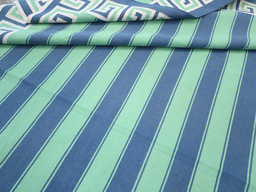 Modern Indian Flatweave Dhurrie Large Carpet, No.32621 - Staging