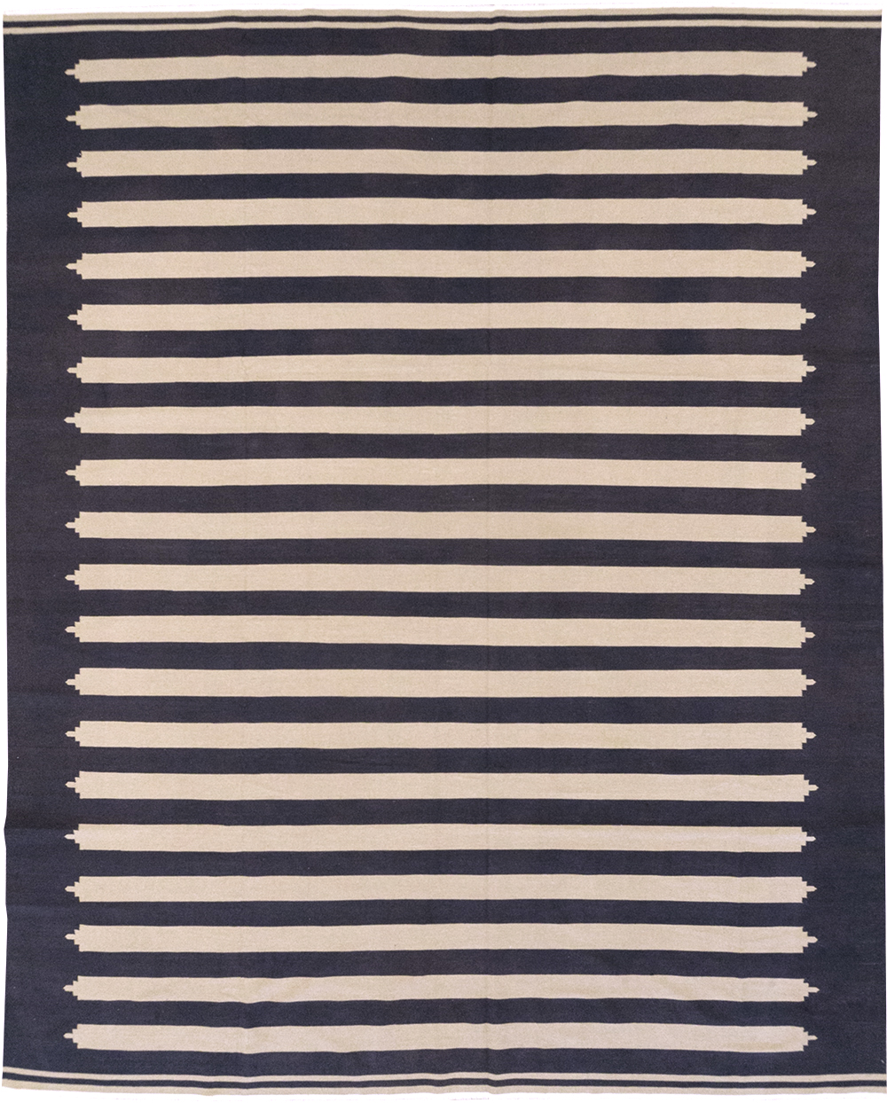 Modern Indian Flatweave Dhurrie Room Size Carpet, No.32624 - Staging