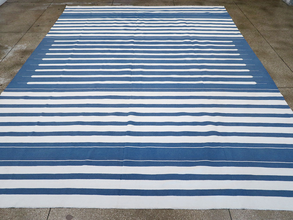 Modern Indian Flatweave Dhurrie Large Room Size Carpet, No.32626 - Staging