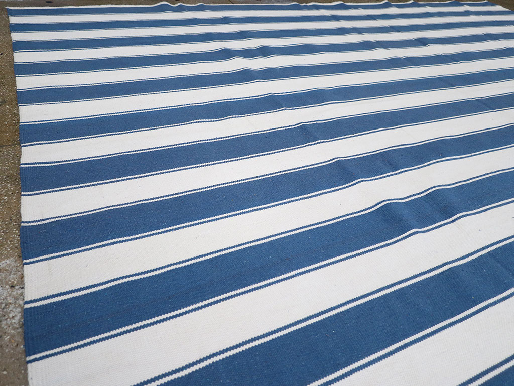 Modern Indian Flatweave Dhurrie Large Room Size Carpet, No.32627 - Staging