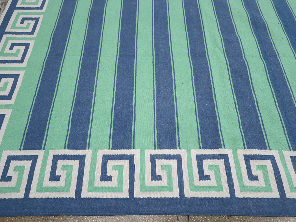 Modern Indian Flatweave Dhurrie Large Room Size Carpet, No.32639 - Staging