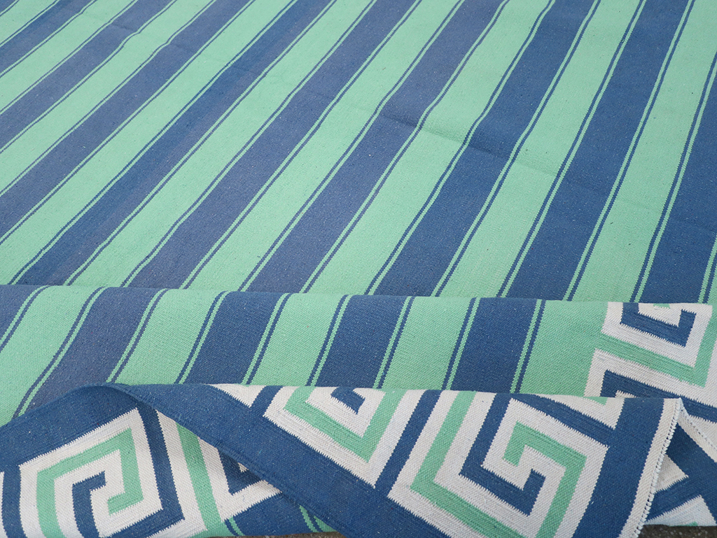 Modern Indian Flatweave Dhurrie Large Room Size Carpet, No.32639 - Staging