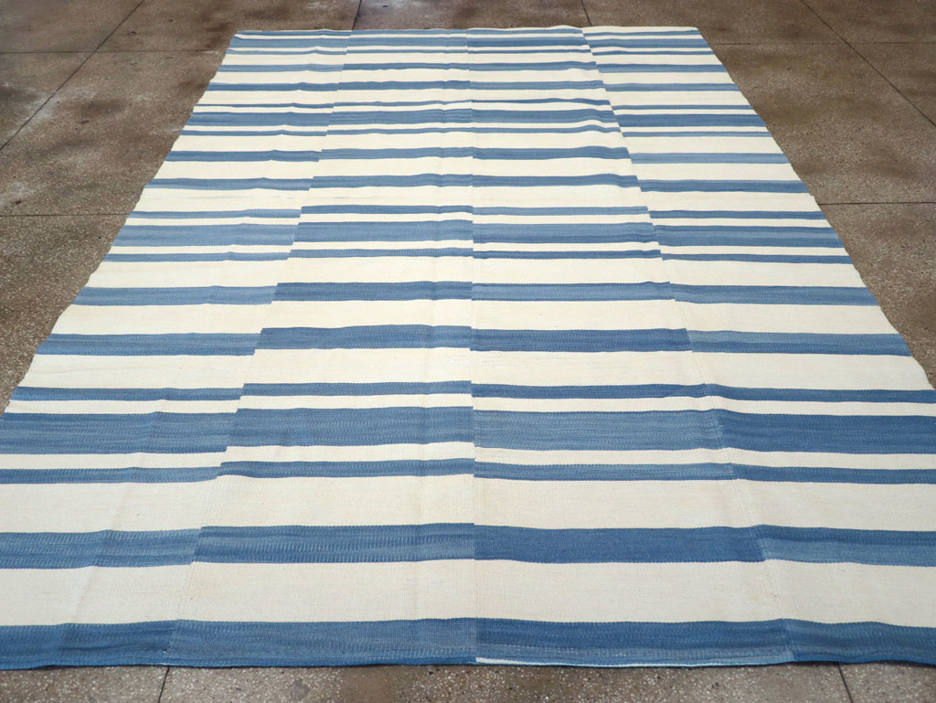 Modern Turkish Flatweave Room Size Carpet, No.32652 - Staging