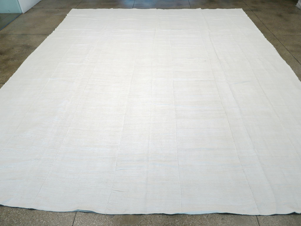 Vintage Turkish Flatweave Kilim Large Carpet, No.32658 - Staging