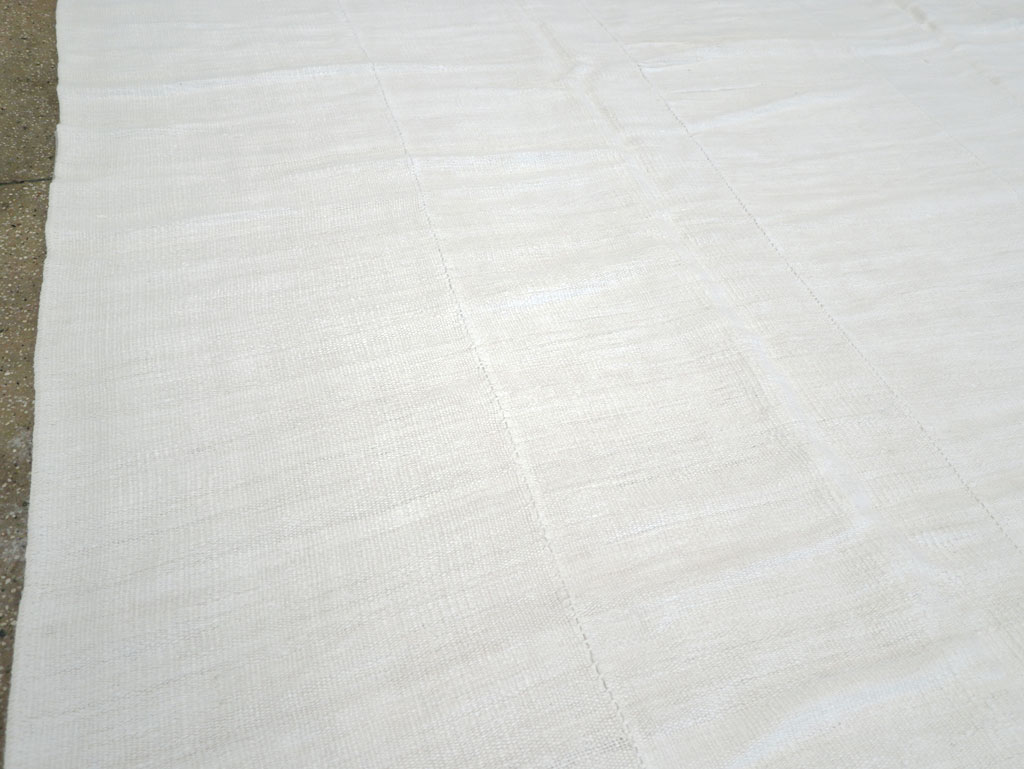 Vintage Turkish Flatweave Kilim Large Carpet, No.32658 - Staging