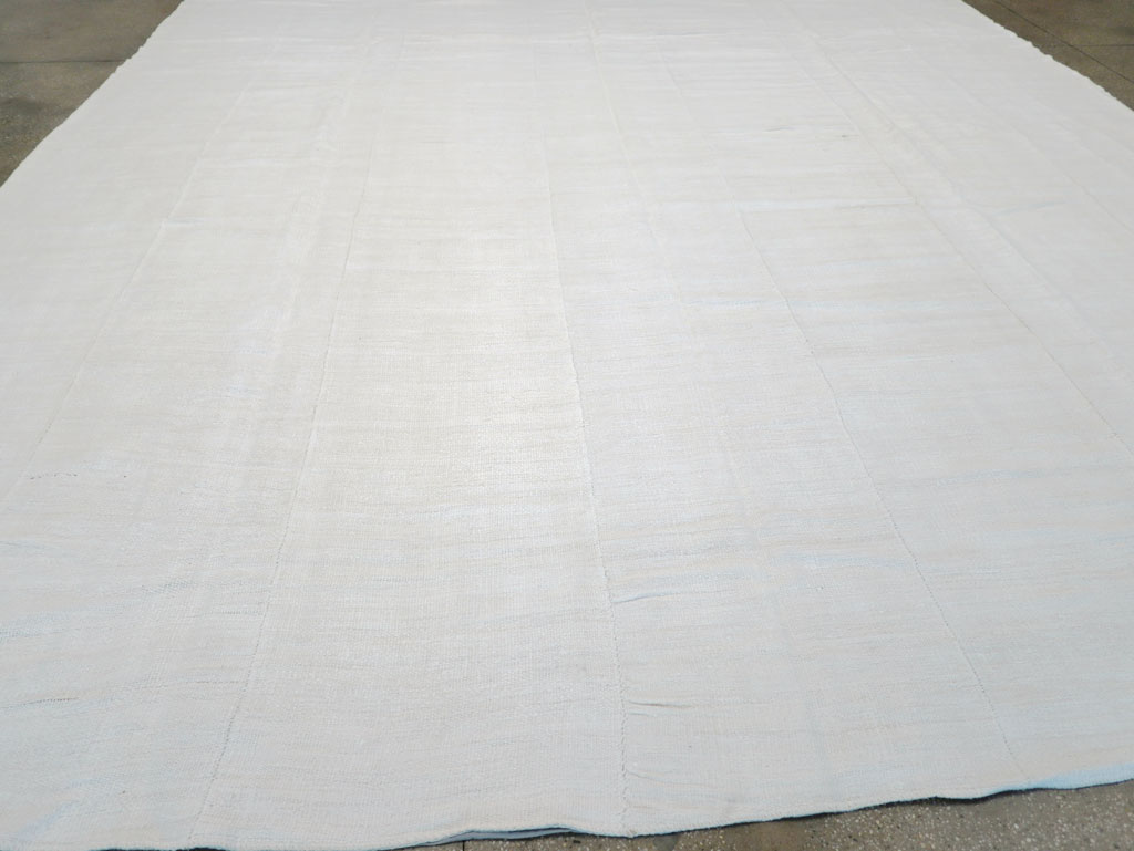 Vintage Turkish Flatweave Kilim Large Carpet, No.32658 - Staging