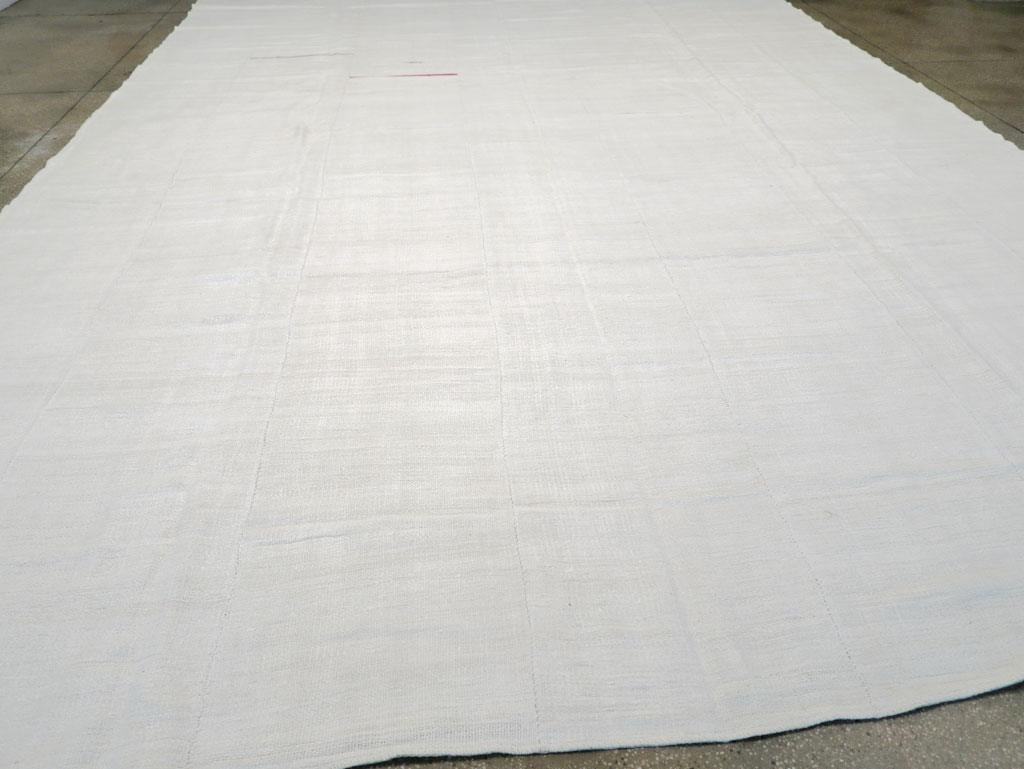 Vintage Turkish Flatweave Kilim Large Carpet, No.32659 - Staging