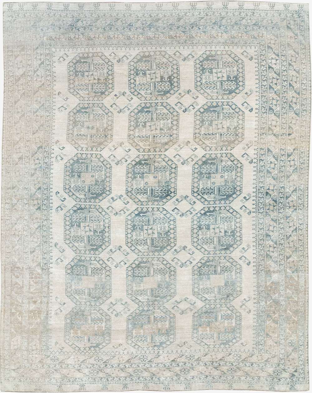 Vintage Central Asian Turkoman Room Size Carpet, No.32661 - Staging