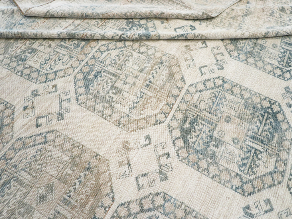 Vintage Central Asian Turkoman Room Size Carpet, No.32661 - Staging