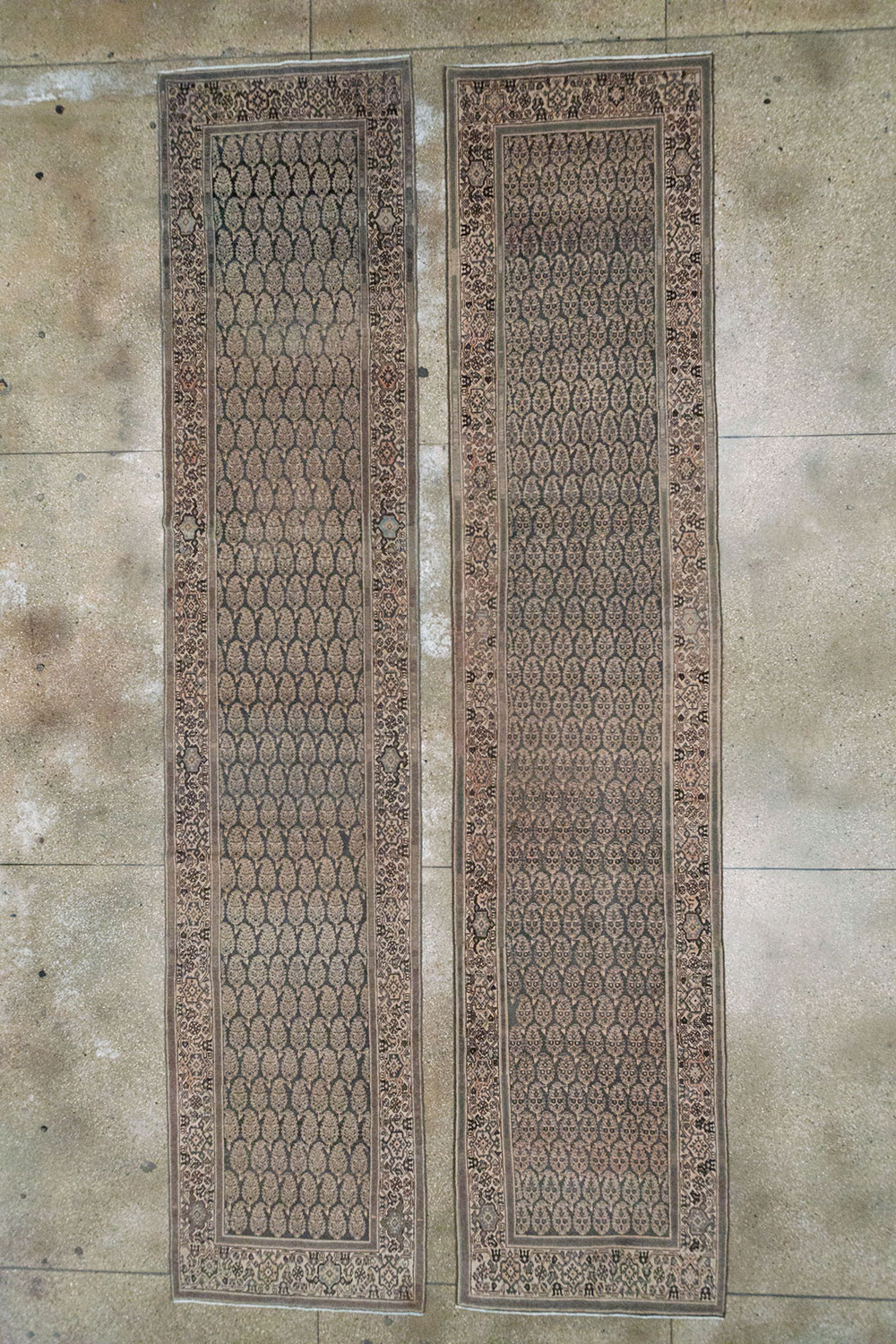 Antique Persian Malayer Long Runner, No.32682 - Staging