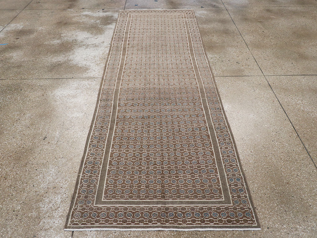 Vintage Persian Serab Runner, No.32685 - Staging