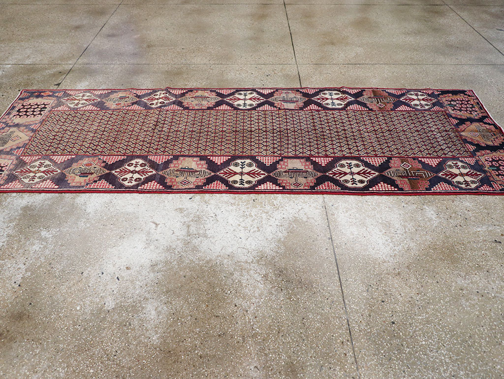 Vintage Persian Serab Gallery Rug, No.32738 - Staging