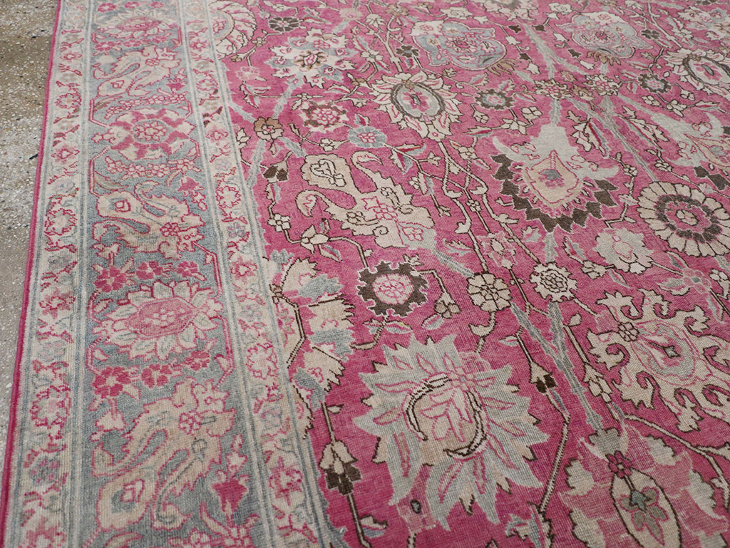 Antique Persian Tabriz Accent Carpet, No.32760 - Staging