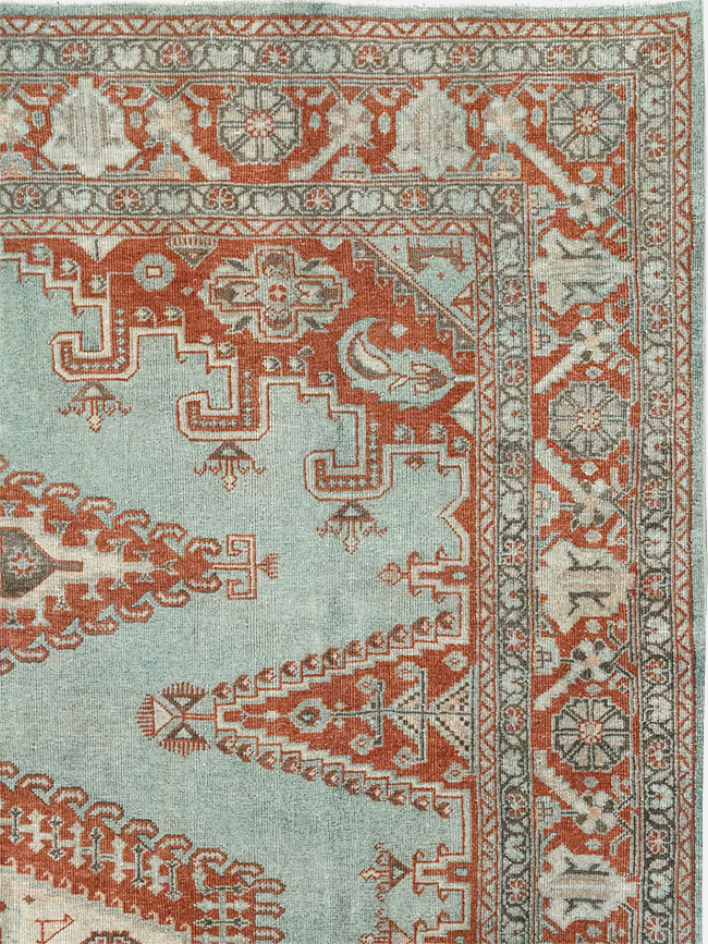 Vintage Persian Veece Accent Carpet, No.32774 - Staging