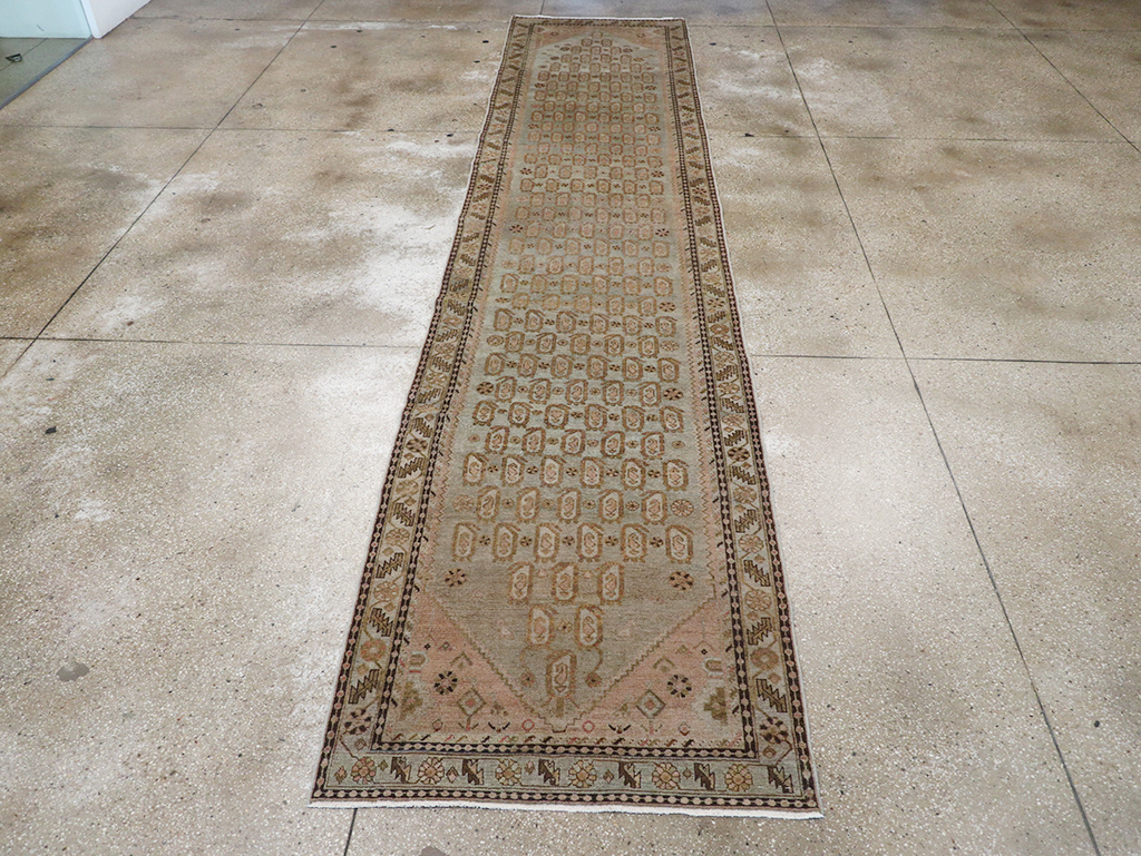 Vintage Perian Malayer Long Runner, No.32873 - Staging