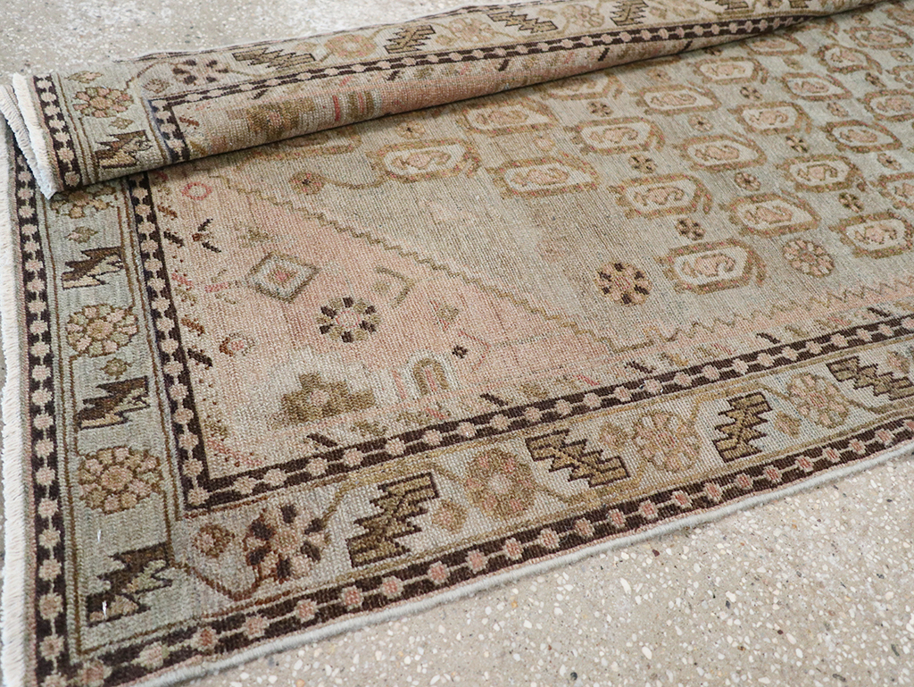 Vintage Perian Malayer Long Runner, No.32873 - Staging