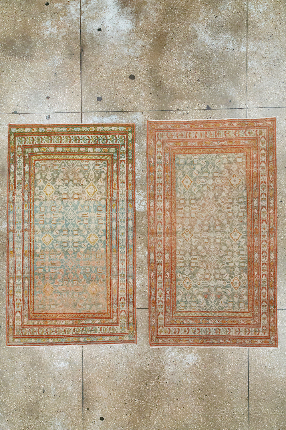 Antique Persian Malayer Accent Rug, No.32890 - Staging