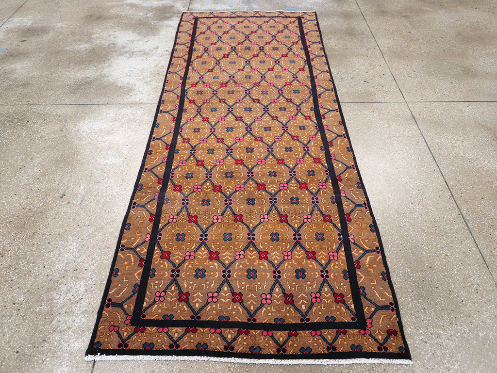 Vintage Persian Serab Gallery Rug, No.32909 - Staging