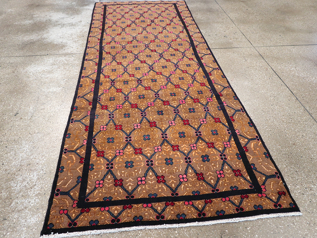 Vintage Persian Serab Gallery Rug, No.32909 - Staging