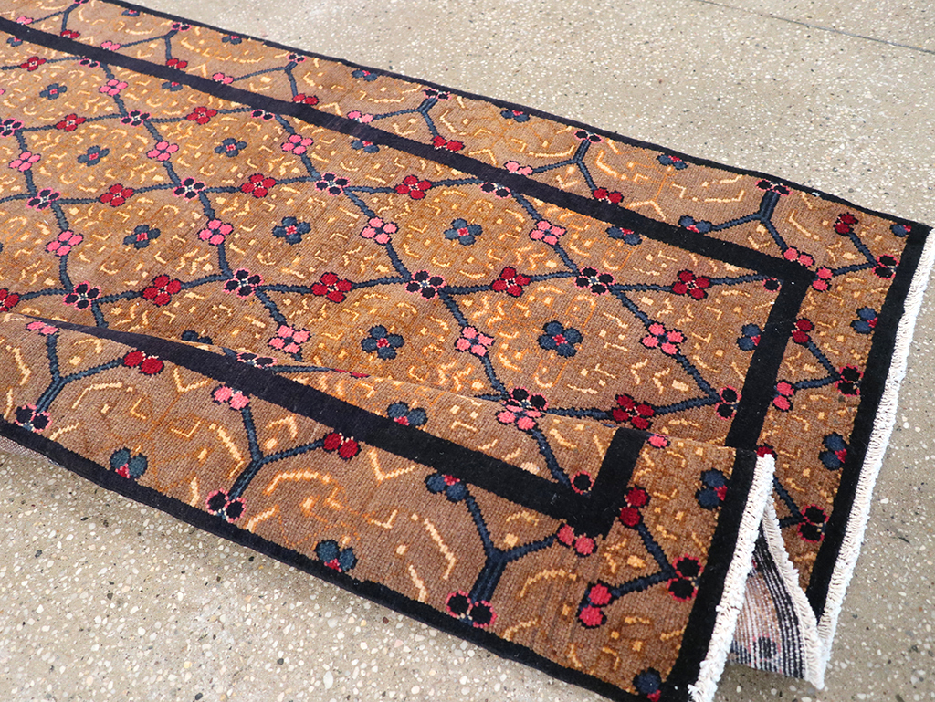 Vintage Persian Serab Gallery Rug, No.32909 - Staging